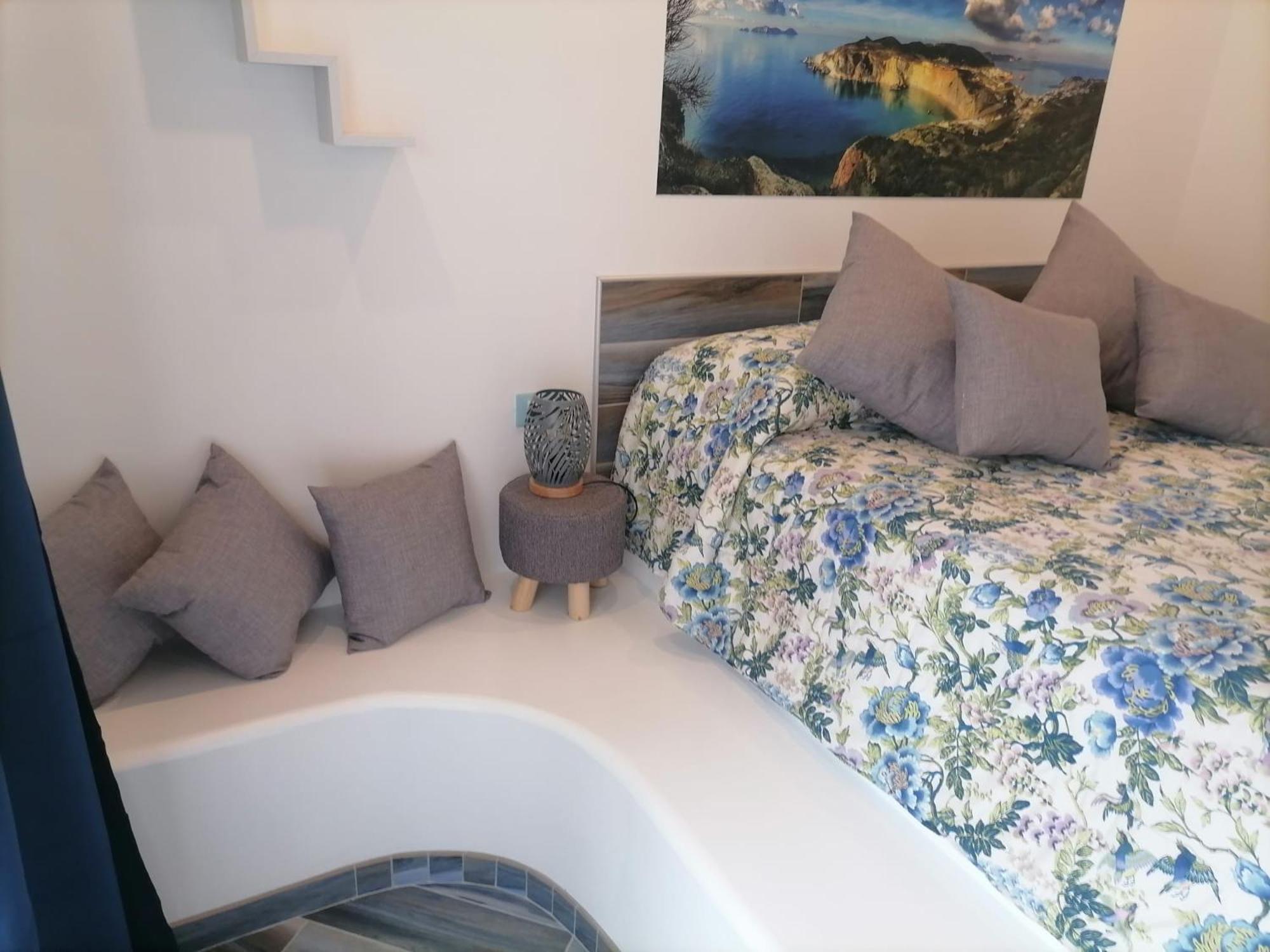 B&B Da Laura Понца Экстерьер фото